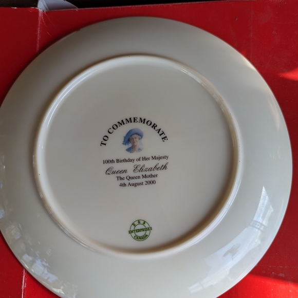 Queen mother 100 birthday commemorative plate - Picture 2 of 2